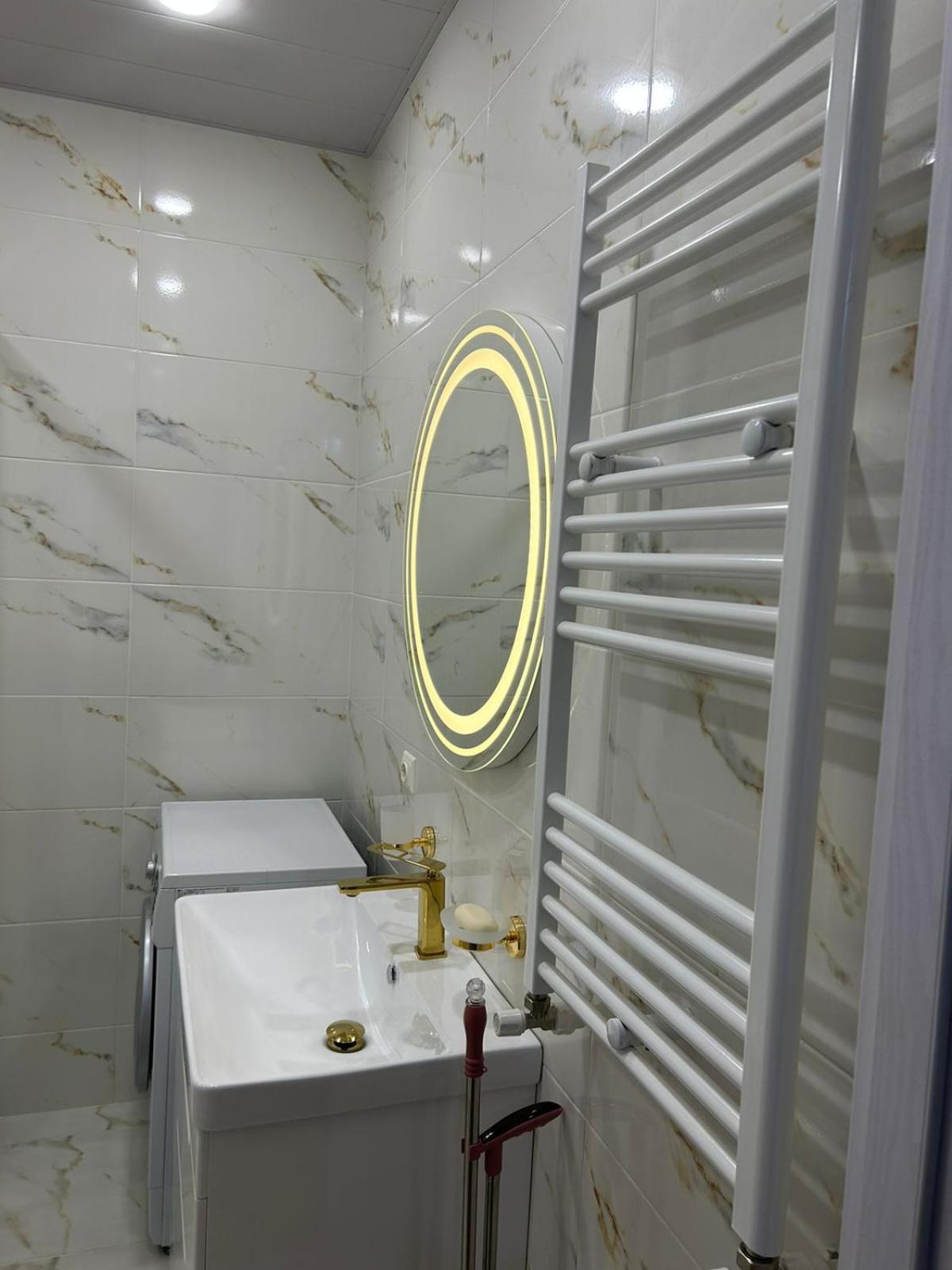 Apartment In Agmashenebeli Tbilisi ภายนอก รูปภาพ