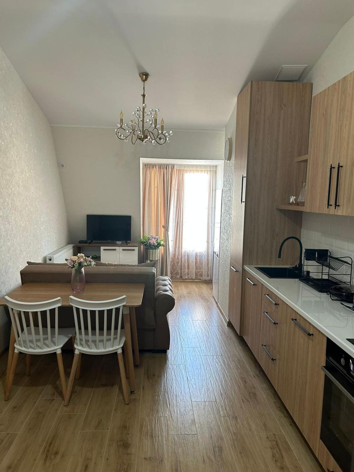 Apartment In Agmashenebeli Tbilisi ภายนอก รูปภาพ